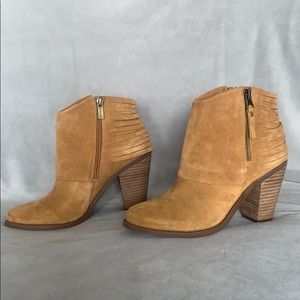 Jessica Simpson Women’s Cerrina Ankle Bootie